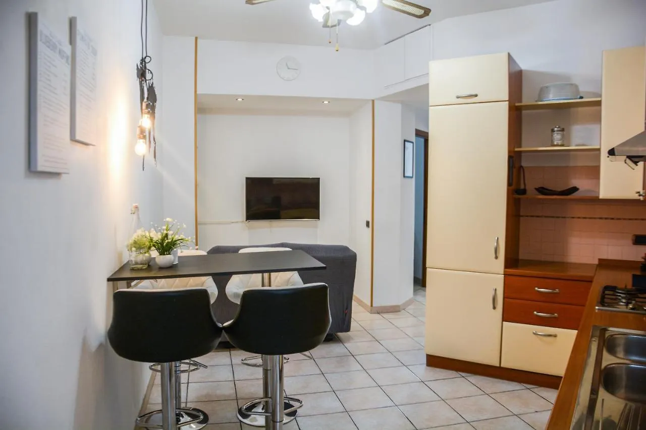 Apartamento Mysa Properties - Spazioso trilocale Via De Andreis, Milano